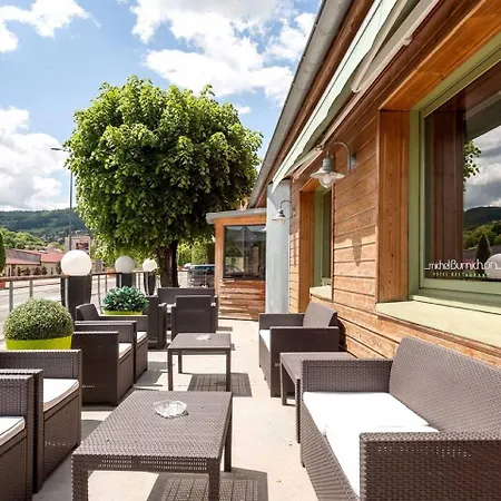 Logis Burnichon Hotel