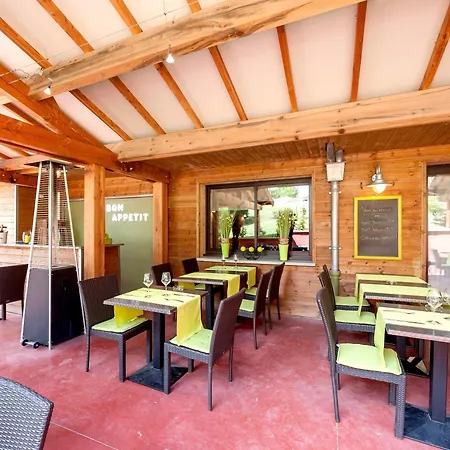 Hotel Logis Restaurant Burnichon 2*